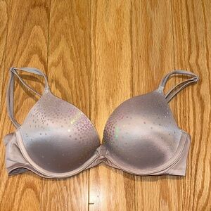 Like New Victoria’s Secret | Satin Lavender Sequent Bra | 32C | Padding & Wire